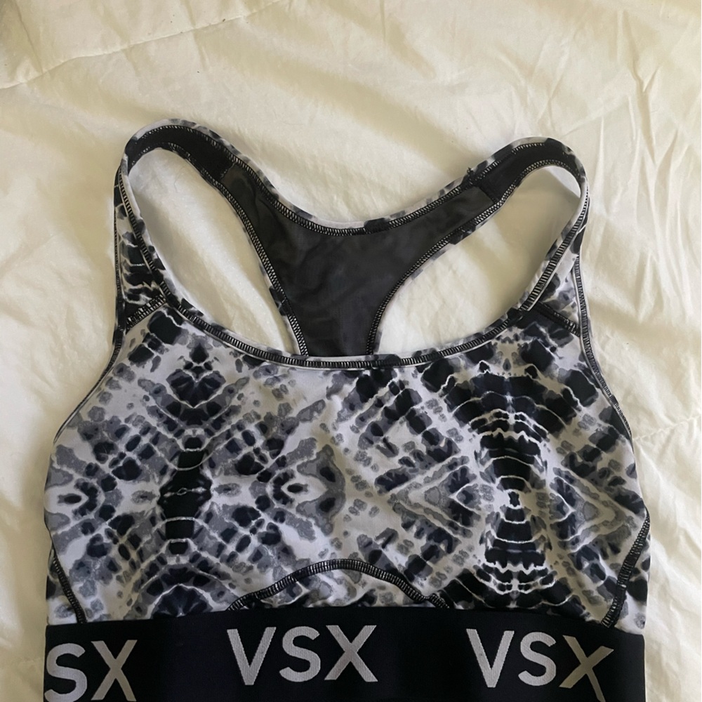 VSX Sports Bra Black and White